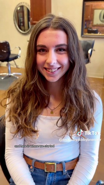 This one is for my wavy haired people. #wavyhair #wavyhairtips #wavyhaircut #ohiohaircut #curlspecialist #learnontiktok2024