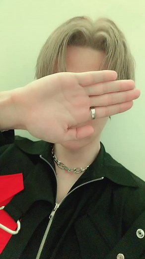 KUN의 특별한 Take Off😁