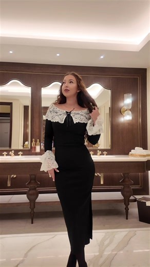 Alb și negru nu sunt doar culori — sunt o stare.🖤🤍 Linii curate, contraste îndrăznețe și un stil care nu cere atenție — o atrage natural. Fii tu. Fii sigură. Fii iconică. Hai in app pentru mai multe! #outletmag #haineonline #outlet #haineoutlet #reduceri