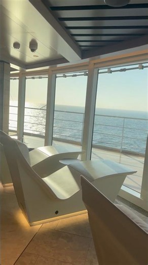 New York or… Suite Life on Deck? #bermuda #cruise #ncl #nclaqua #norwegiancruisetour