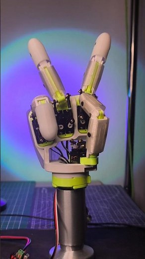 Demo of the AmazingHand (Open-Hardware 3D-Printed Robot Hand designed by Pollen Robotics)