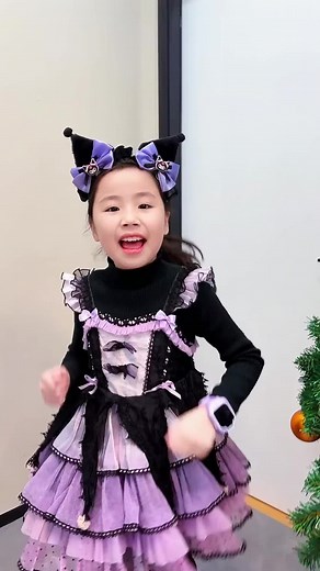 Joyful Kids Show: Heartwarming and Funny Moments