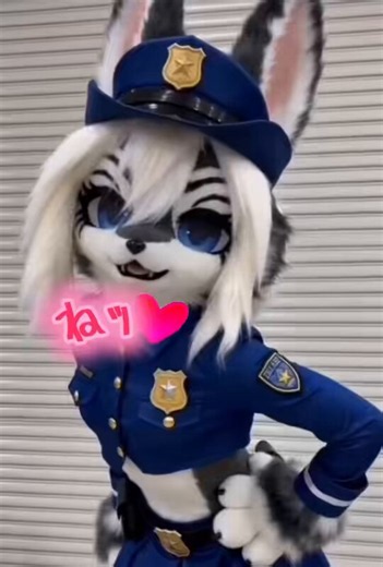 おはよーｯ(´pω-`) わたしわ✨2度寝ねしちゃいますねー✨#furryfandom#ケモノ#着ぐるみ#FursuitEveryday #furry #zootopia#fursuits https://t.co/VPUOlZrYxI