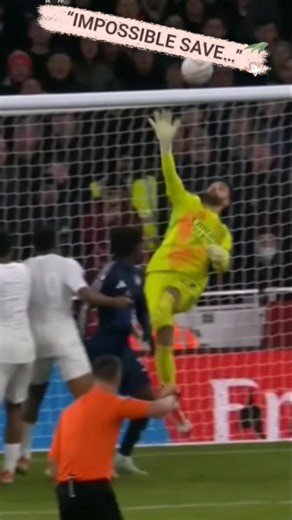 Insane Goalkeeper Save after Corner… WOW 🧤🔥