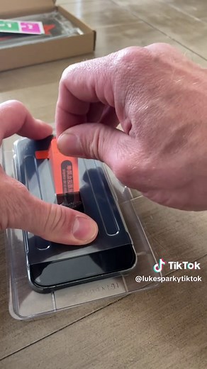 Easy Application Screen Protector Review and Tutorial