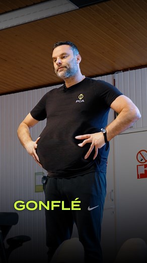 🧠 Pourquoi ton ventre se gonfle quand tu lèves les jambes ? Ce n’est pas “normal”… et ce n’est pas “de la force”. C’est juste ton grand droit qui prend toute la charge parce que ton transverse ne s’active pas correctement. Résultat : • ton bassin bascule, • ton dos se creuse, • tu perds la tension profonde, • et tu mets de l’hyperpression sur le ventre le bas du dos. Avec le bon placement (périnée, diaphragme, ventre creux), tu vas sentir directement que tes abdos travaillent enfin comme ils do