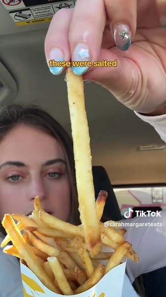 Most Popular Hardee’s Meal ⭐️❤️ #hardees #hardeesburger #hardeesorder #hardeesmukbang #hardeesfries #fastfood #fastfoodreview #foodie #foodreview