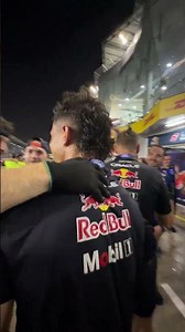 Admin: 🏃🤳 #F1 #RedBullRacing #BahrainGP