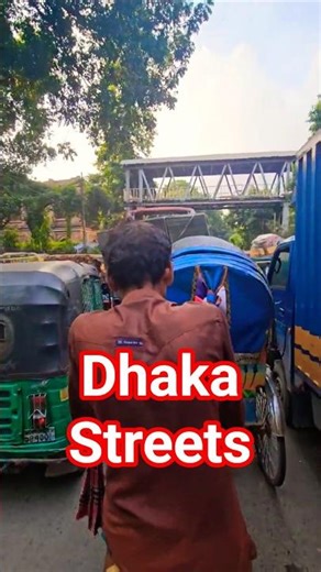 Busy roads of Dhaka, Bangladesh...#travel #dhaka #walkingtour