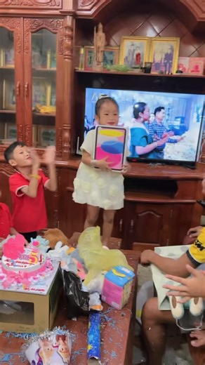 Special unboxing 5year my princess 👸 mom wish u success and good luck full life ❤️🙏Vichaka Maa | Nhoem Vichara