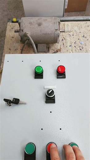 3-Phase Motor Reversing with Contactors ⚡ | Wiring Box Demo