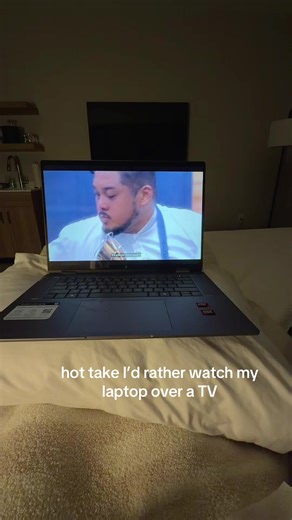 Why I Prefer Watching My Laptop Over TV