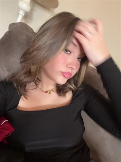 🧎🏻‍♀️ L Y N N 🧎🏻‍♀️ (@itz.lynnleigh)’s videos with original sound - professional yearner