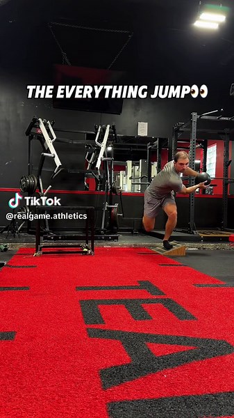 💥Matrix Jumps! #athletictraining #boxjumps #functionaltraining #plyometricstraining #functionalfitness
