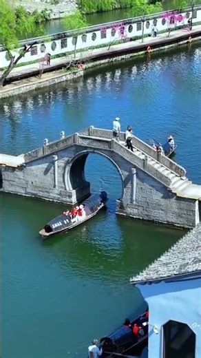 Donghu Lake: Shaoxing’s Landscape Masterpiece