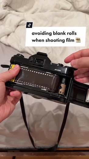 really quick and easy tutorial. i remember finding this kind of hard when i first started shooting, but don’t get discouraged! the more u shoot the better u get :-) #35mm #fyp #filmtok #filmphotography #filmlab #keepfilmalive #smallbusiness #filmdeveloping #harveyfilmlab