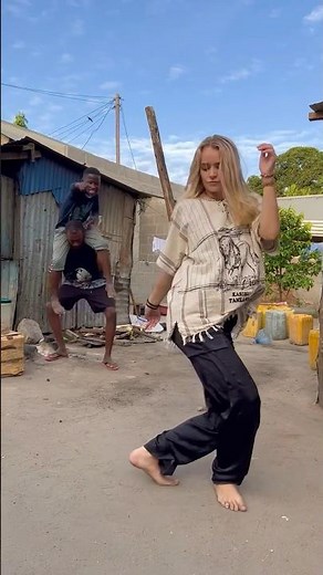 He almost fell down🥵😅 #dance #isabellafro #trend #viral #travel #africa