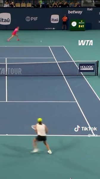 Iga Swiatek Impresses at Miami Open Highlights