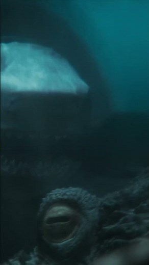 【世紀の対決】超巨大ザメVS巨大生物メガオクトパス！！映画『ＭＥＧ ザ・モンスターズ２』“MEG”Aヒット上映中