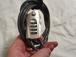 LIFEVENTURE COMPACT AND LIGHT COMBINATION CABLE LOCK:- REVIEW, USE, SET COMBINATION