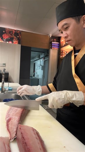 41 reactions · 29 comments | Yellowtail fish #Hamachi fish #ปลาฮามาจิญี่ปุ่น異 | Prayat Khottha | Facebook