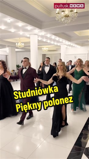 #Studniówki czas😀 💃Pięknym Polonezem rozpoczęli Bal uczniowie I LO CN-B Feniks w Pułtusku. Cudowne kreacje i piękny #bal #moda #dc #poland