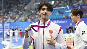 泳往杭州_杭州亚运会男子800米自由泳快组_杭州亚运会男子800米自由泳快组_再次站上领奖台！费立纬收获男子800米自由泳银牌