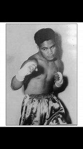 The Tongan Torpedo 🇹🇴🥊 London 1956. #sweetmemories of the legendary boxer Kitione Lave competing for the vacant Wembley Empire Heavyweight Title against Joe Bygraves. Lave came up short in the end, but these are priceless moments of a legend who achieved many great victories both in the ring and his life 🥊🇹🇴 Kitione Takitau Lavemai 🕊️ April 16, 1934 - June 2, 2006 Hunga, Tonga 🇹🇴 - Beach Haven, New Zealand 🇳🇿 #manatumelie #sweetmemories #kitionelave #tongantorpedo #tongan #tonga #tong