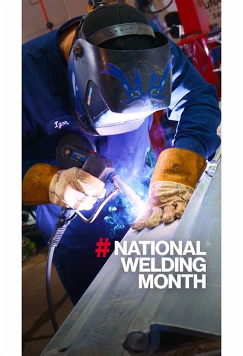 Open the door, roll out your Conestoga, and load your cargo - it’s that simple. Schedule your Conestoga installation today to streamline your loading process 💪 #TruckDrivers #FlatbedTrucking #TarpingSystem #ConestogaTrailer #LowProfileTrailers #HaulSmart #TransportationChoices #FreightTransport #LogisticsLife #truckdriveressentials #Conestoga #toolboxtalk #toolbox #truckdrivers #truck #trailers #truckdriversusa #truckequipment #trucksecuring #safety #cdldrivers #cdllife #trucklife #owneroperato