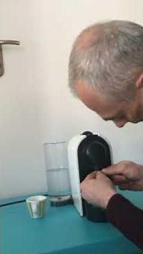 Aggiustare macchina del caffè nespresso krups con otturata e perde acqua da sotto nella vaschetta