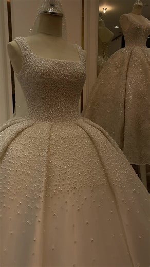 فساتين أعراس مميزة من أصداف مول في خميس مشيط