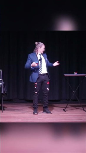 Magician Shows Instagram vs. Real Life 🎲 #comedy #magicshow #rubikscube