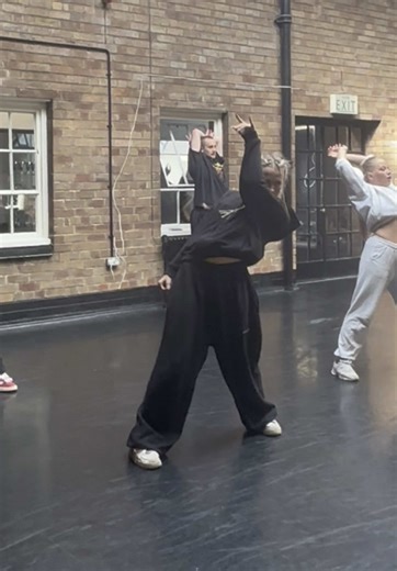 #dance #dancer #jellistudios #jelli #jenniferellison #foryou #fyp #danceuni #commercial #commercialdance #hiphop