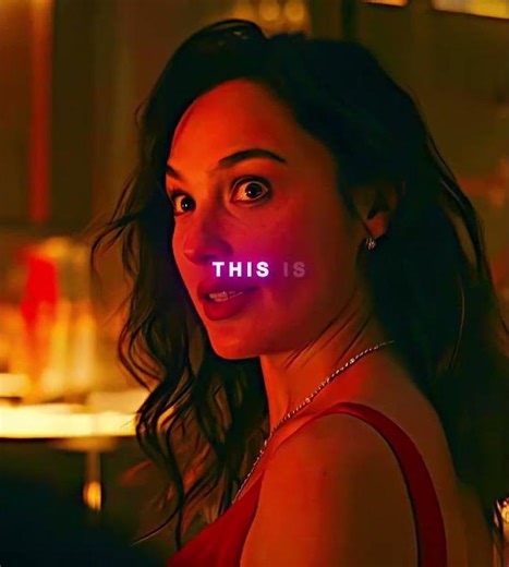 Bro Is NOT Helping 😂 | Red Notice EDIT | HEAVENLY JUMPSTYLE (Slowed) #shorts #viralshorts