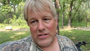 844K views · 14K reactions | Horse Fly Video: Part 1 of 2 Horse fly traps are working great! Don't be like Jared at MN Deer Hunters Association, protect the animals that you love and don't tell lies. | Steve Porter's Trophy Whitetail | Facebook