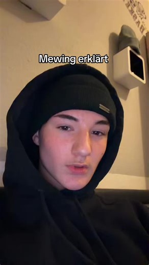 Mewing Tutorial: How to Practice Correct Jaw Alignment