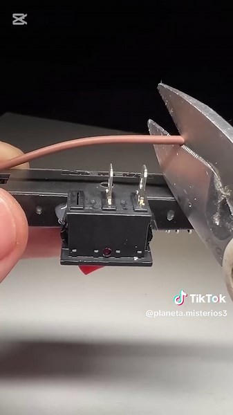 Construye un Cortador de Icopor Casero Fácil y Práctico