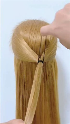 Simple Hair Clip Style Anyone Can Do!
