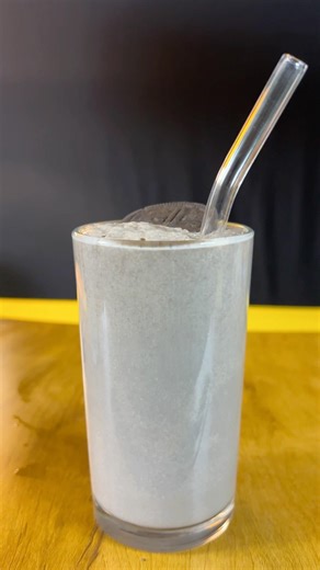 Creamy Oreo shake that hits different 😋🥤#shorts