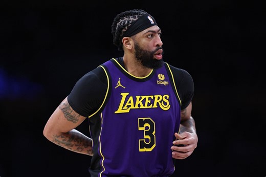 Anthony Davis Stats Tonight: 9-time Lakers All-Star outduels Giannis Antetokounmpo in massive comeback win (March 26)