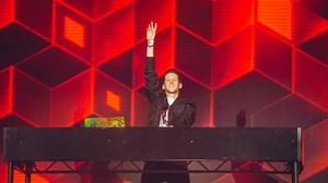 Sigala  – ‘Easy Love’ (Live At The Jingle Bell Ball 2017)