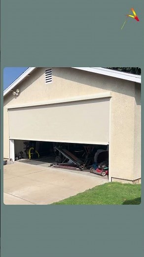 Upgrade Your Garage with a Retractable Screen in Compton, CA! 🚗✨