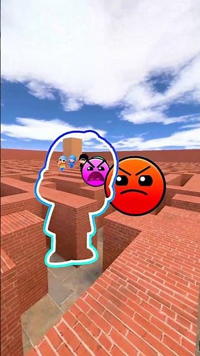 Can You Catch Gummybear Cry vs Pocoyo in Big Maze Ep.22 Garry`s Mod
