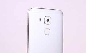 华为G9 Plus上手体验：iPhone般的手感，拍照更丰富