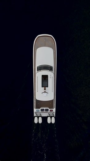 Introducing Hull #1 of the all-new 43 HTX by Front Runner Boatworks — where offshore performance meets luxury comfort. This next-generation express catamaran is built to run hard and cruise in style. 📞 Contact Ben DeVries for more information: 561-222-3664 #FrontRunnerBoats #FrontRunner43HTX #LegacyMarine #OffshorePerformance #LuxuryFishing | Legacy Marine