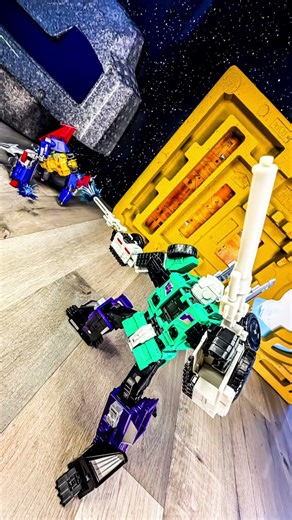 Super-God Masterforce: Sixshot defeats Metalhawk in their first run in .