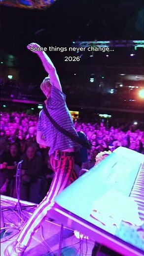 Govinda 🕉️ #livemusic #kulashaker #90s #govinda