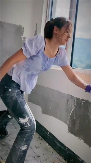 How to Apply Plaster on a Wall Like a Pro 😱 #Plaster #shorts