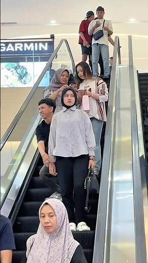 HANDCUFFS PRANK 😆 #prank