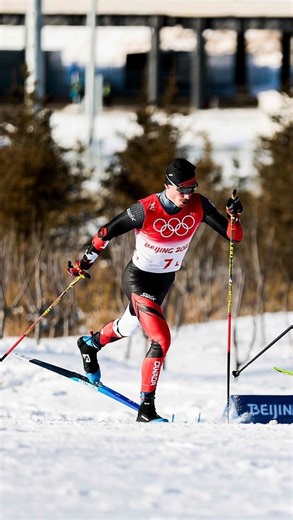Nordiq Canada on Instagram: "The skiathlon is one of the most difficult days for the wax tech team, requiring them to prepare skis for both skate and classic. Canada’s cross-country athletes rely on the wax techs not only to make fast skis, but also to help select the skis they will race on each day. It’s a crucial role that can make or break podium results. 🍁 Le skiathlon est l’une des journées les plus exigeantes pour l’équipe de techniciens en fartage, qui doit préparer des skis autant pour 